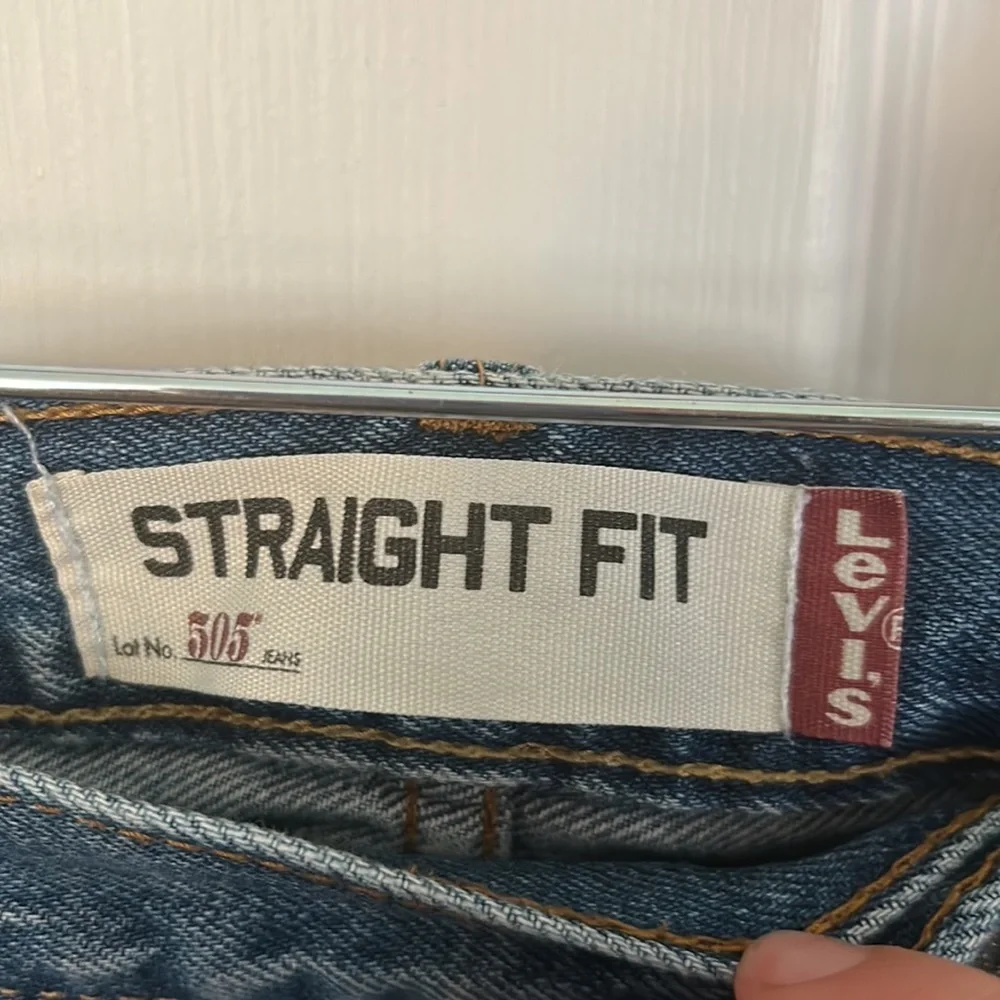 Blue long Levi jeans
